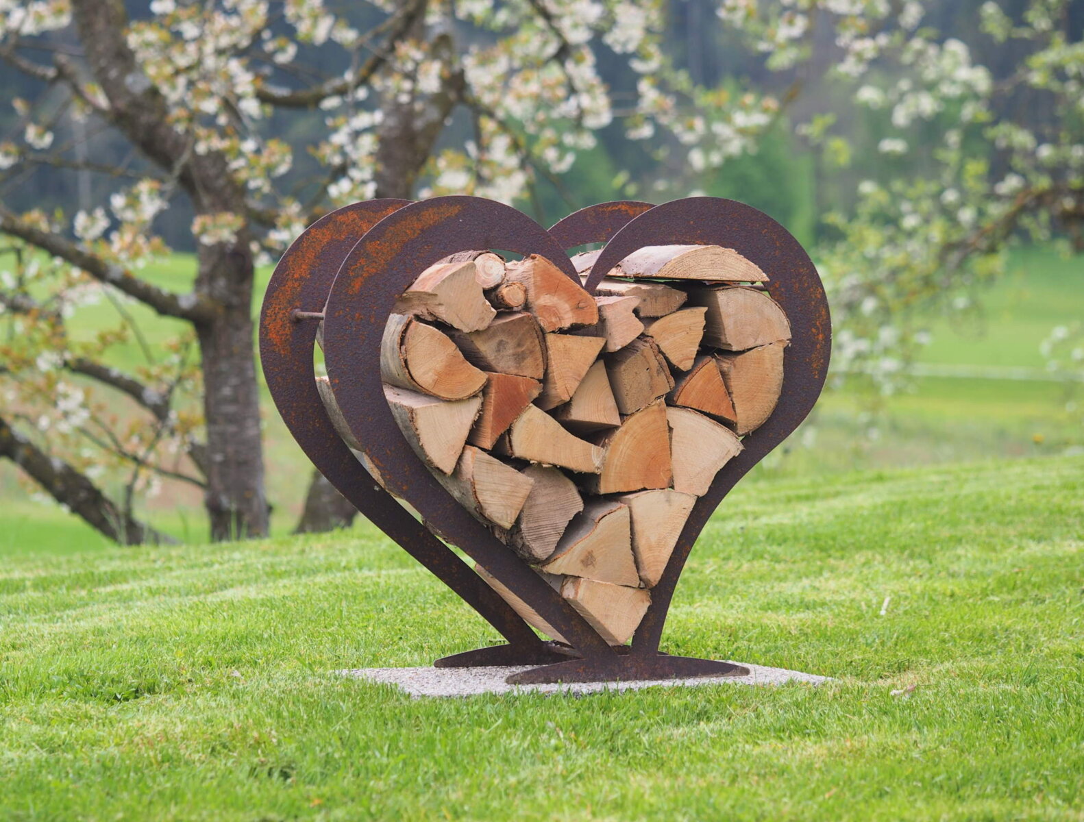 Herz-Holzhalter von David Prandner Metallbau